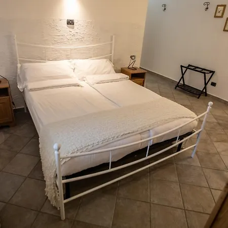 Il Borgo Sul Di Apartament